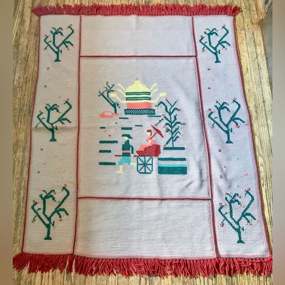 Vintage Crochet Afghan Throw Blanket Russian Folk Art Cottage Core Farmhouse - Picture 1 of 3